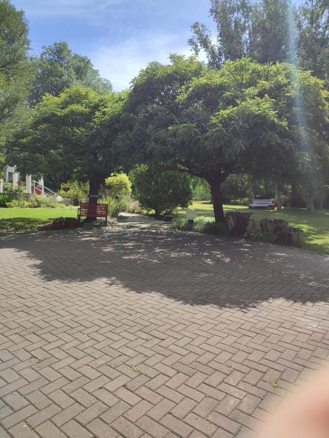 The Fairway Guesthouse Senekal Esterno foto